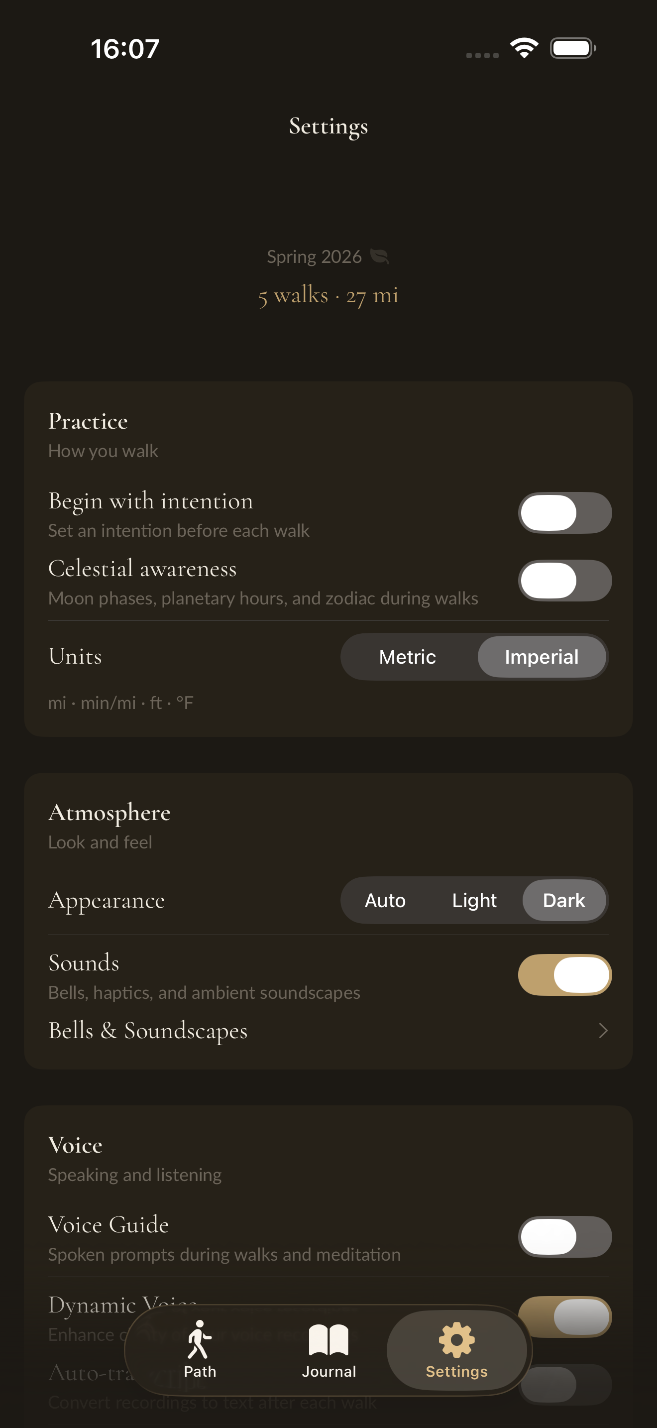 Settings with atmosphere and voice controls